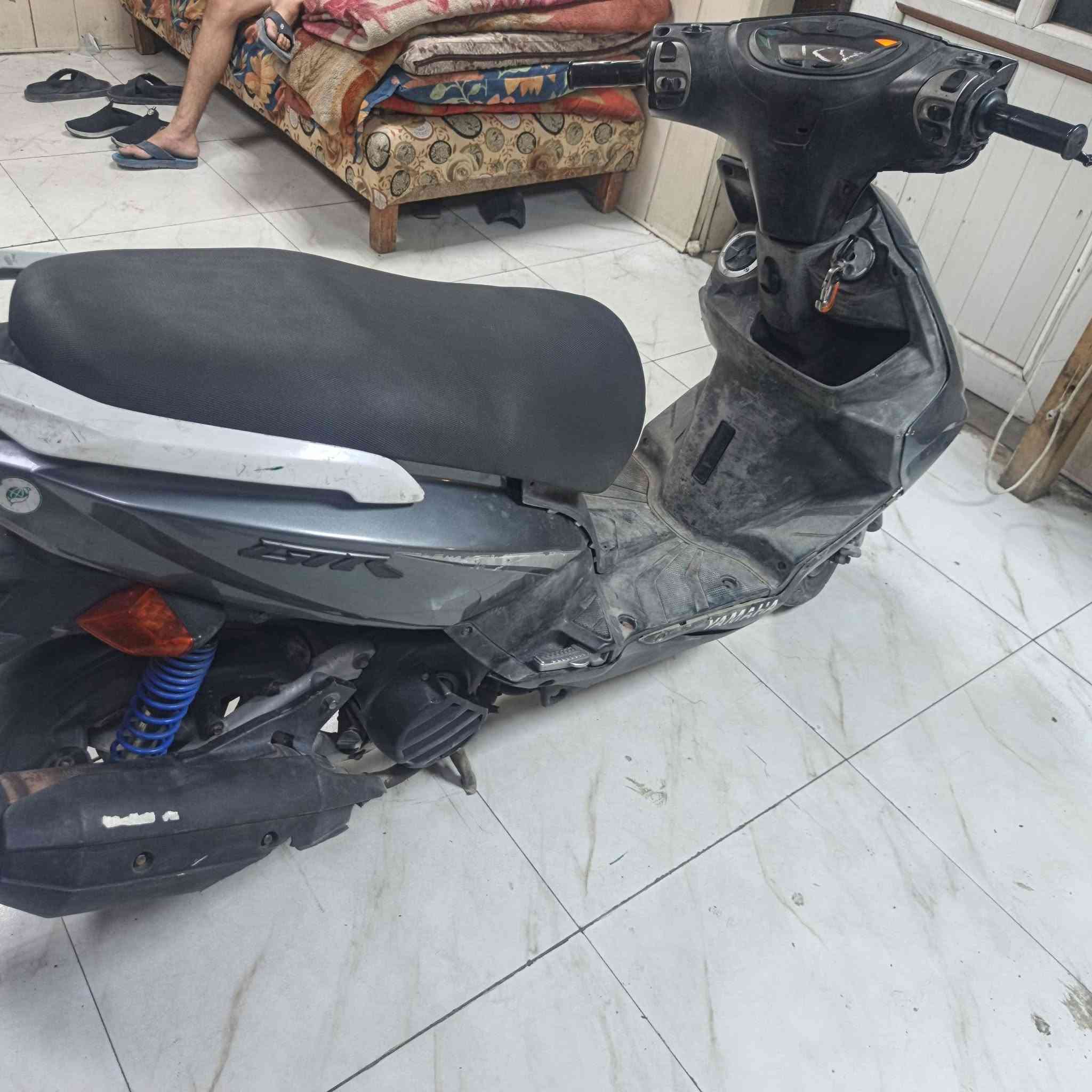 سلام عليكم جيتي آر للبيع مكفوله كفالة عامة البلادي مكان بغداد البلديات تقاطع الكهرباء يع أو مراوس حسب قناعه االسعر 800 وبيه مجال ***********
