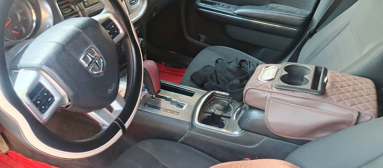 جارجر ٢٠١٣
السعر ١٣٠ وبيها مجال


**إذا كنت صاحب هذا الإعلان وتريد حذفه لأي سبب، رجاءا أرسل رسالة إلى الدعم الفني**