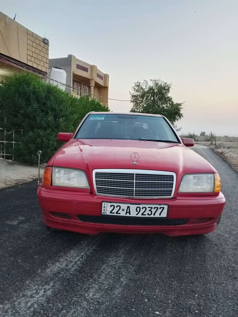 السلام عليكم مارسيدس S200 بيبي شبح بلادي اصل 4 سلندر الاقتصادي موديل 95 السياره مكفوله من الضربه صبغ جماليه فقط رقم اربيل انكليزي بأسمي تريد تحويل تريد وكاله عده شغله وحده فقط خيط تبخير بس على هاي وضعيتهه تمشيك بعد سنين السعر (50) وبيهه مجال حك الجيه للاتصال والاستفسار/ *********** العنوان ديالى
