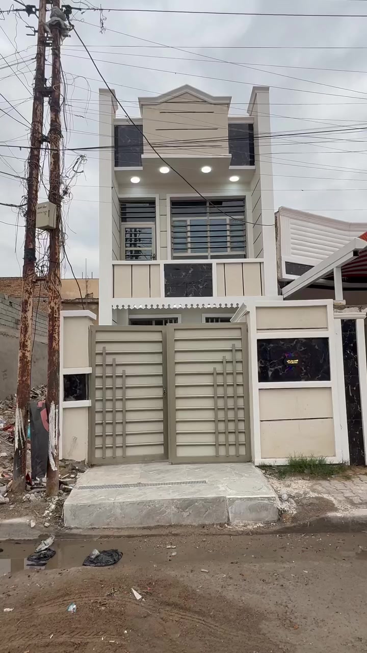 بسم الله الرحمن الرحيم / م 80 متر طابق ونص بناء 2026 جديد هسه كامل  بغداد الحسينيه طابو ملك صرف الجريخي خلف مطعم البسايم خلف التجاري قرب تقاطع الجريخي السعر 88 وبي مجال شي بسيط 
اي استفسار *********** 
مكتب الهيبه للعقار يتوفر جيمع انواع العقار
