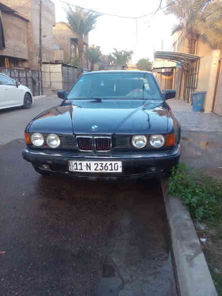 للبيع بي ام موديل موديل ٩١ حجم ٧٣٥
 محرك بلادي جديد كير اوتماتيك جديد تبريد ثلج كهربائيات كلها شغاله غرفة اوكاعية حلوة اونضيفة صدر أمامي خلفي جديد نقص دبل الخلفي الايمن سيارة جاهزة اوخير من الله رقم انكليزي هزة جديدة سنوية ٢٨ بس صاحبي شرط تحويل ثاني يوم نقص الجامة الخلفية جانت تشتغل اووكفت اومال السائق متنزل كلها مصبوغة عام الدعامية يرادلها صبغ قفلها ٤٦ ورقة بغداد الحرية رقمي *********** رجاء لحد يسئل شبيها كلشي كاتب او موضح بلمنشور بغداد
