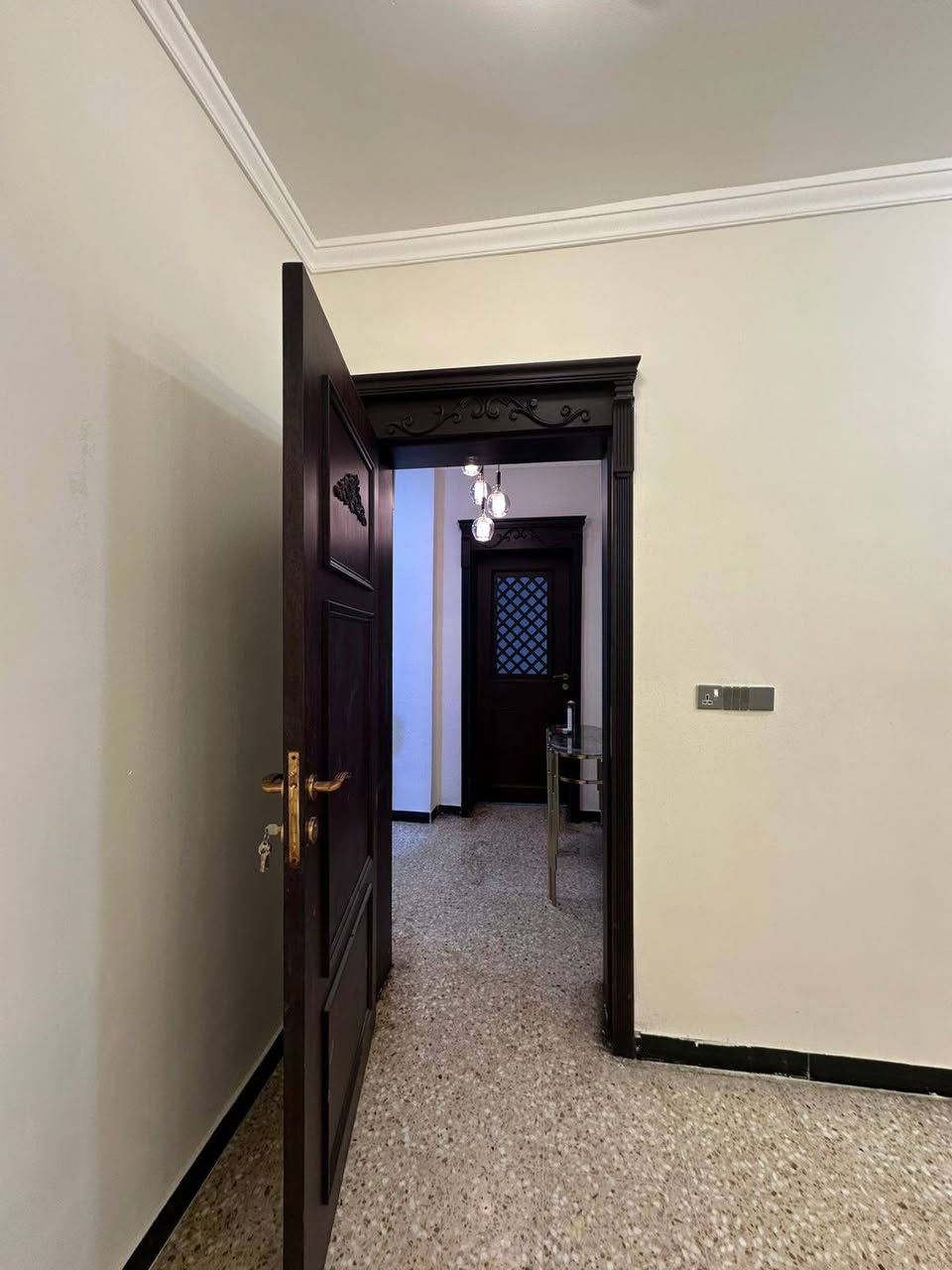 🌏الى زبائننا ومتابعينا الكرام  طابت اوقاتكم بكل خير 
     🔔عرض جديد✅ ومميز📣 دار معروض البيع طابو صرف
📍الموقع الرمادي حي الزراعه قرب البطاقه الموحده
✅موقع مميز جدا بناء حديث 2024
🏫ستقبال صاله مطبخ حار بارد غرف ٢ حمامات خارجيه وداخليه كراج 
✅نوع العقار طابو صرف   ✅تحويل مباشر 
🏫رقم قطعه624/79
📐المساحه الكليه.250  السعر 245 مليون وقابل التفاوض شي قليل 
شارع10 مجاري  ✅ 💬للأستفسار مراجعه 
      للمزيد من التفاصيل يمكنكم زيارة مكتبناا مكتب العين العقار ع شارع 40 مدخل الصوفيه الثانية 
او الاتصال على الارقام التاليه 
***********
***********
٠٧٨٦٩٤١٨٠٥
