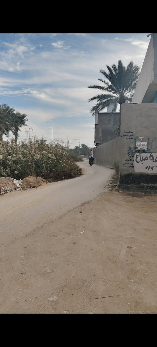 بسم الله الرحمن الرحيم
قطعة أرض طابو زراعي سند 25 للبيع 

📐 المساحة: 100 متر مربع

📍 الموقع: حي الزيتون– منطقة تحتوي جميع الخدمات 

..

🕌 تبعد عن الإمام الحسين (ع) حوالي 5.8 كم

✅ الخدمات متوفرة داخل المنطقة

ماء 💧 | كهرباء ⚡ | طرق معبّدة 🚗

⭐ لماذا تشتري هذه الأرض؟

1️⃣ طابو زراعي رسمي 

2️⃣ شكل مربع 

3️⃣ منطقة مخدومة بالكامل 

4️⃣ موقع استراتيجي قريب من المدينة والطرق الرئيسية

5️⃣ مساحة مثالية (100م²) 

6️⃣ ارتفاع الطلب على الأراضي الزراعية المخدومة

7️⃣ سعر مناسب مقارنة بالموقع والمميزات

8️⃣ امامك بستان 

للإستفسار عن السعر والتفاصيل الاضافية :

على الخاص والارقام

***********

***********
