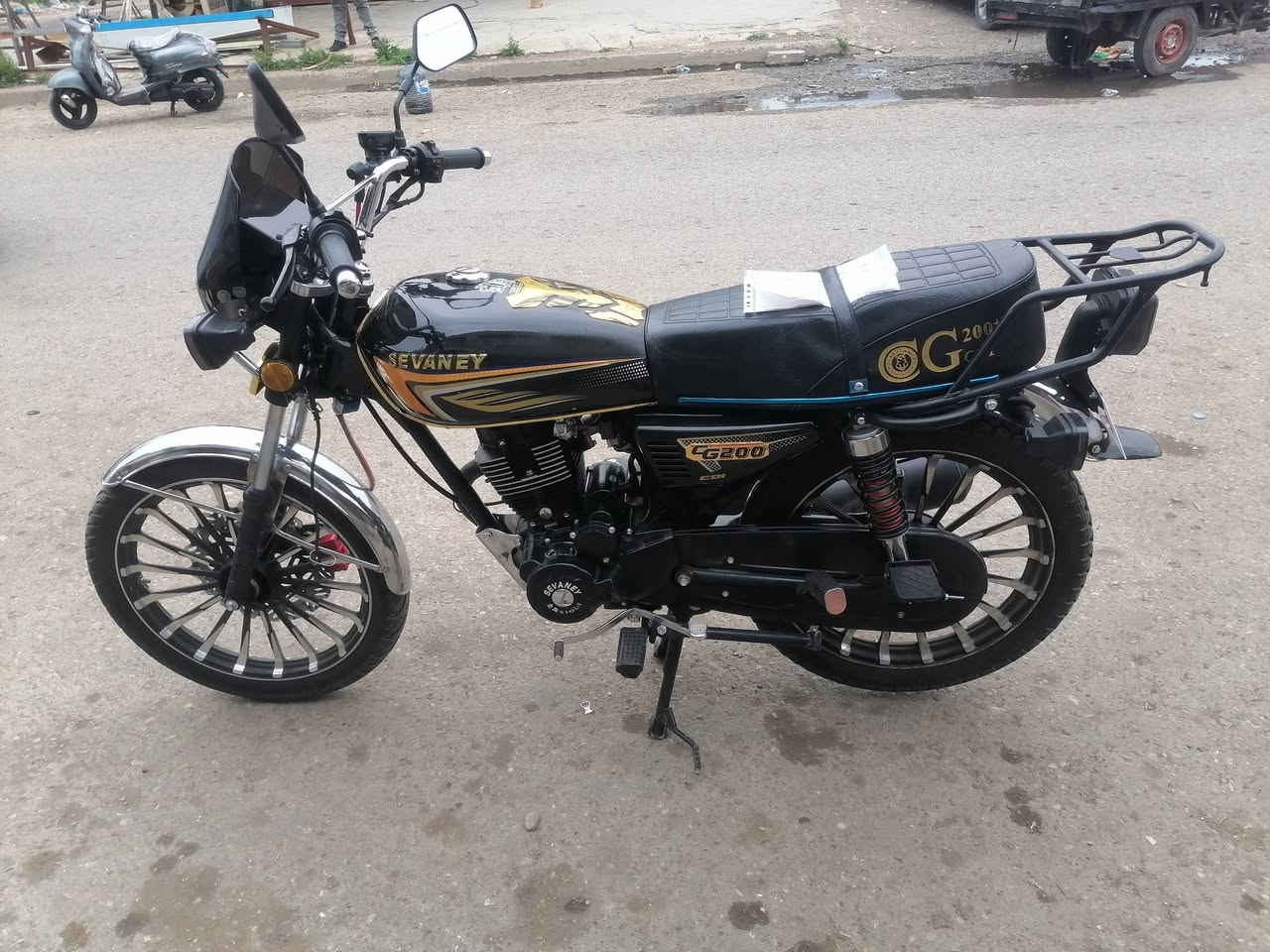 للبيع موديل ٢٠٢٥ السعر ٧٣٠ وبي مجال للشراي *********** /***********
