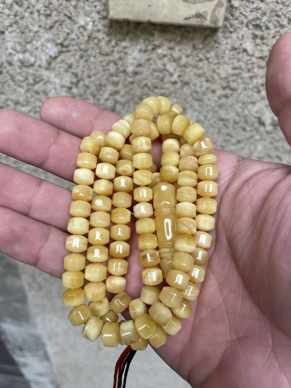 كهرب حر طبيعي
كصة ذروي 
شاهد ستندر كعب الغزال
عدد الحبات 99
الوزن 35
السعر 130$


**إذا كنت صاحب هذا الإعلان وتريد حذفه لأي سبب، رجاءا أرسل رسالة إلى الدعم الفني**