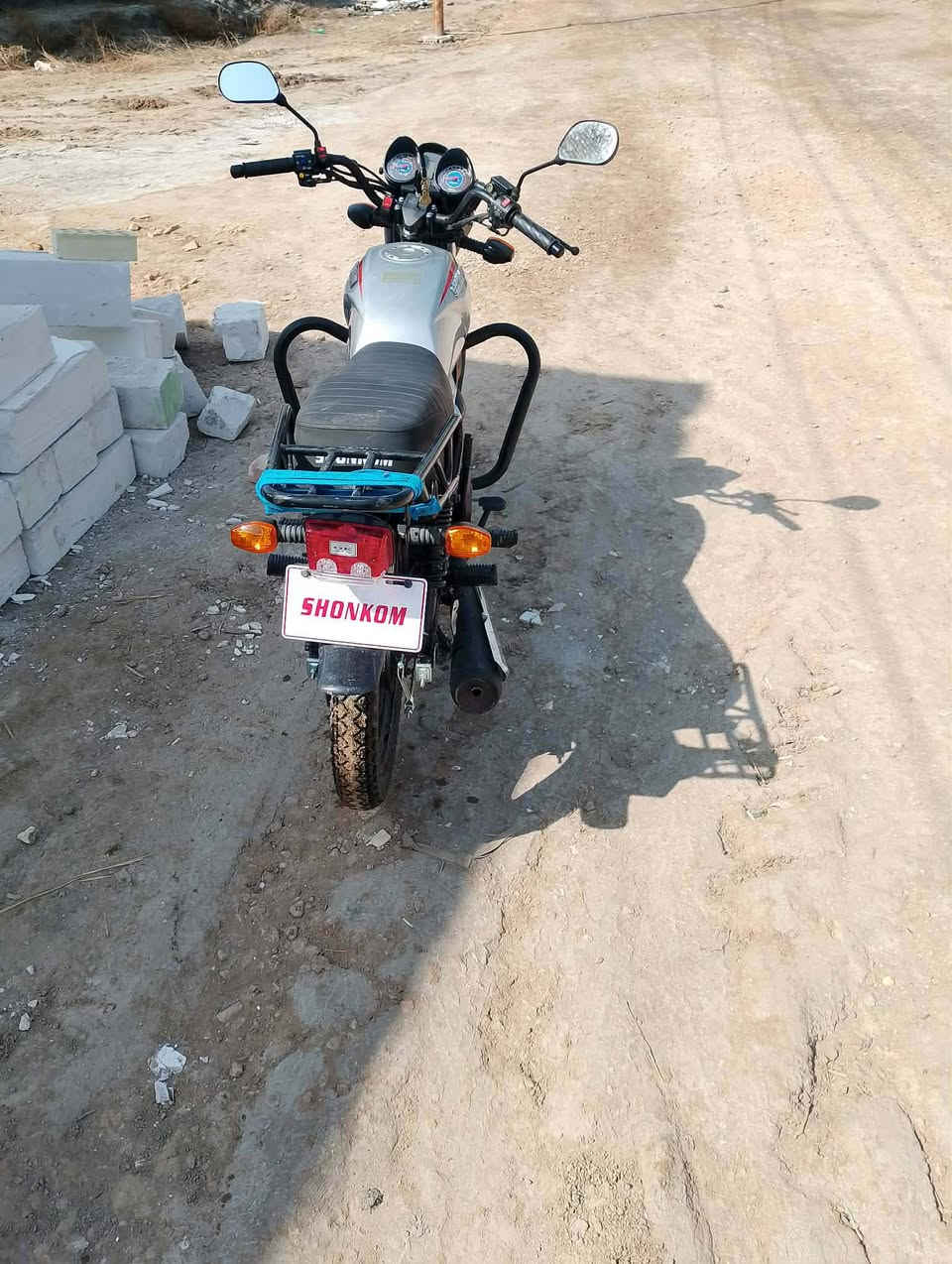 سلام عليكم دراجه شونكم للبيع اوراق استنساخ 2025 صار شهر ونص من طالعه سعر 950.وبيه مجال  مكان العلكايه حي ازهراء ***********

