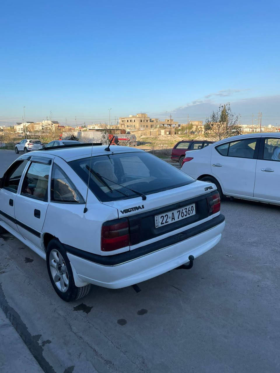 مودیل 1992مکینە 20 بی صبغ 2 پارجە بخ بی لیدان گیر مکینە شرت سنەوی 2025 خلاس بوە تخم تایە و ویل جدید سعری 34 و مجال شوین بەردەرەش ژ.م*********** اكر, نينوى
