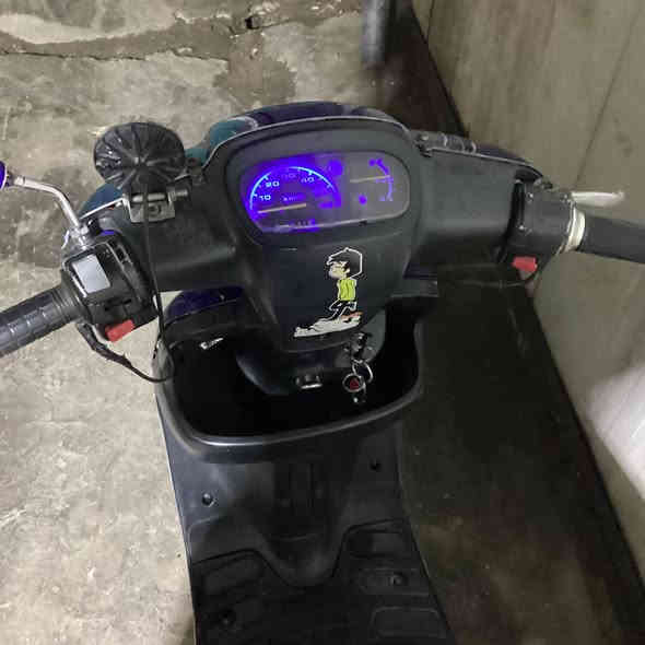 سلام عليكم للبيع دراجه بطه خير من لله الدرجه شلعه ومعدل مكينه ناعمه الدراجه بيها mp3 لايت بومه زنون +مرايات +دبل رياضي أساير شغالات اربعتهن +سلف صطاب لايت شغال +الطوفه مال بانزين شغال السعر ٢٠٠ قفل 🔒 العنوان البياع تقاطع درويش ***********
