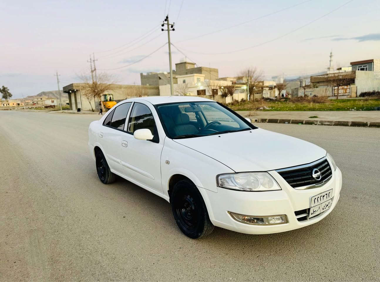 ***********….***********
نیسان سەنی کۆری مۆدیل2011گێڕ تۆماتیک دووجام کارەبایی سەیارەکە نمونەیە لەجوانی و پاکی لەسەردەقی شەریکە ماوەتەوە تەنها(١٦٩)هەزار ڕۆشتوە هەموو شتیکی بیلادی یە سبوخ و لێدرانی نیە دعامیەکانشی سبوخ نیە پشت و پێشی کەبسە دوو شوێن بچوک ساردی هەیە.گێڕومەکینەوتەبریت و تاخم پێش و توندوتۆلی بەشەرت  تاخم تایەی نوێ یە.سەنەوی تازەیە.شوێن تەق تەق كويسينجاك, أربيل
