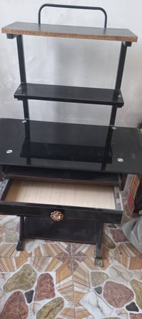 عندي ثريات 2 سعر 75 ميز حاسبه السعر 50 موجود واتساب الرقم 07721330150
