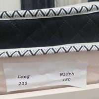 غرفة نوم • اثاث خشبي