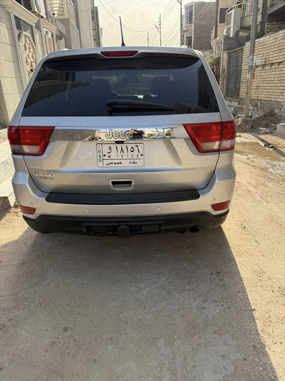 سلامً عليكم جيب الاريدوموديل  2013 وارد أمريكي  صبغ جاملغ  وبنيدً بدون دواخل مواصفات واحدعله واحدً.   فول لمتدد.   اعبد فىه.    سياره باسمي شرط تحويل سياره احله من صور ومال بيت ستخدام شخصي ماشيه ٦٠ سبب البيع  مستعجل ***********   سعر 168 مجالً بيكً بيكً ودلل.
