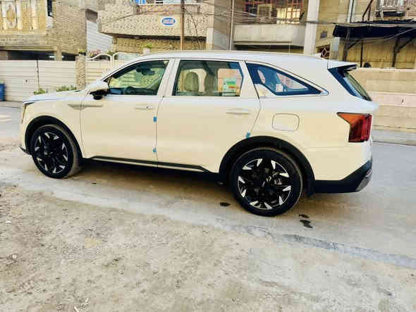 سورنتو للبيع موديل 25 

ماشيه 9000 الف 

ويل 20 بانوراما داتا شو

رقم بغداد الدولي الجديد مداور ثاني يوم

كامره اماميه وخلفيه
4كامرات
ضمان الدوليه

6 سلندر 7 راكب 3 قطع تبريد

GPS/ شاشه كبيره / شاشه متصل

كير موس / سايد ابريك بصمه

كشنات كهرباء / جنطه كهرباء

حساسات إماميه / حساسات خلفيه

شاحن وايرلس / عداد اكتروني

برد أبواب خلفيه / تحكم استرين / مثبت سرعه

تشغيل عن بعد /  باقي مواصفات معروفه
‏رادار و وتحكم عن بعد
بصمه عدد 2

🔺مغلفه كشنات وأرضيه جلد

سياره جاهزه الف ماتصرف عليه

السعر 340

***********
مكاني بغداد 
السيديه
