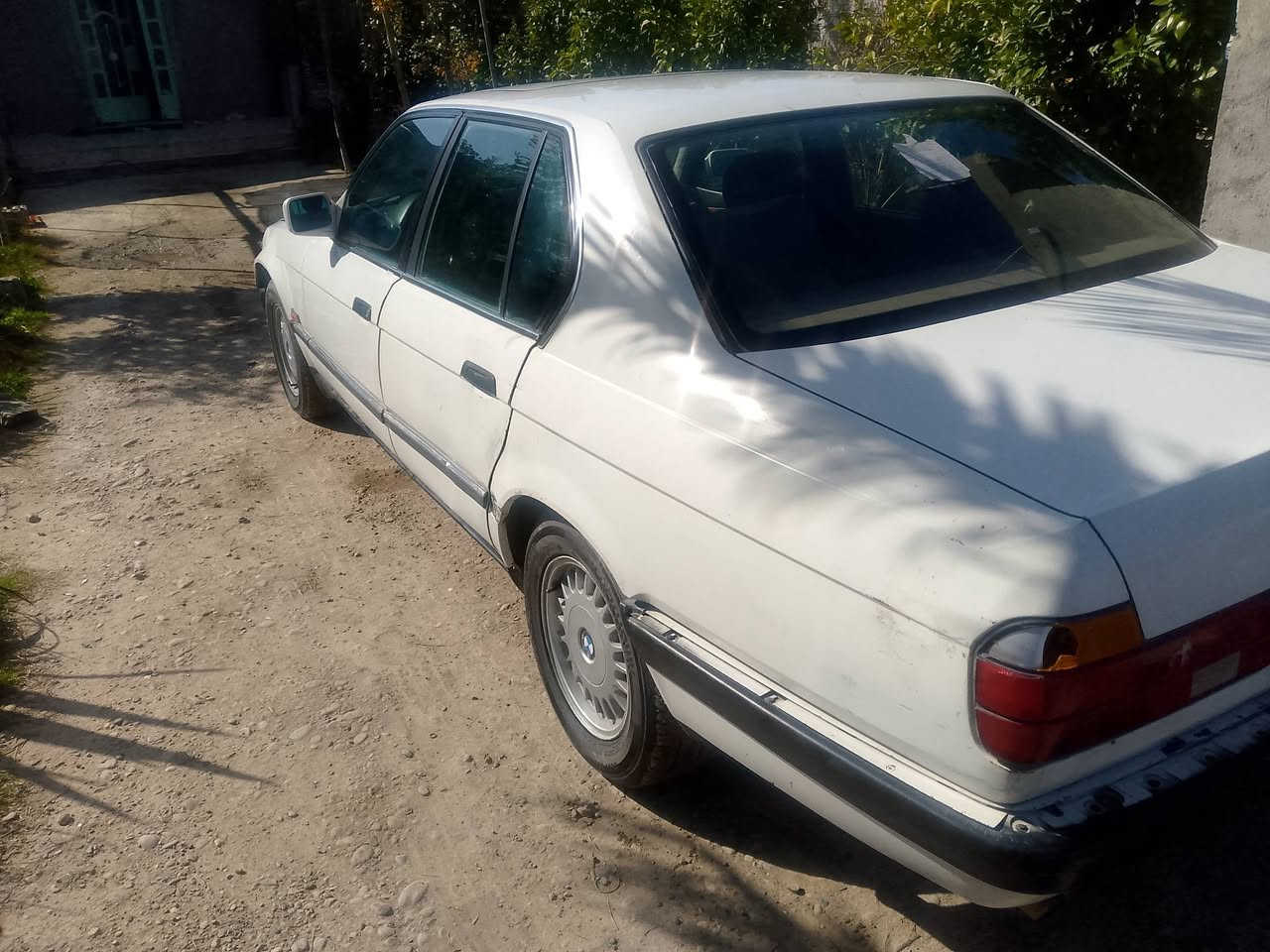 بي ام 735  رقم ديالئ دولي جديد مديل 91
صدر جديد تبريد شغال تخم تاير جديد كير محرك حالة جيدة كهربائيات  كاملة بيع او مروس مكان بغداد تاجي


**إذا كنت صاحب هذا الإعلان وتريد حذفه لأي سبب، رجاءا أرسل رسالة إلى الدعم الفني**