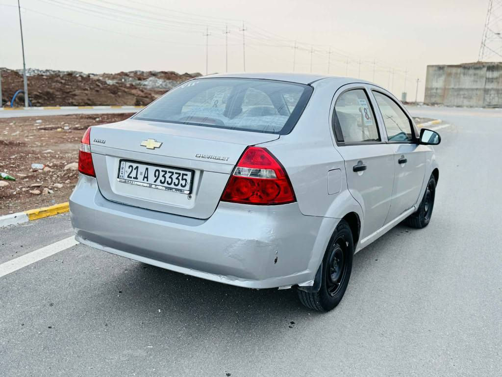 ئەڤیو مودێل ٢٠٠٩ گێر عادی مەکینە گەورەیە گێر و مەکینە بەشەرت ٤ تایەو ویلی نوێی لە ژێرە توند و تۆڵە بێ مەسروفە رەقەم و سەنەوی هەزەی نوێیە حیزام بۆیاخە بێ ناوگرتن سەقفی بۆیاخە نیە  
سعر: 53$
ژ.م: *********** كويسينجاك, أربيل
