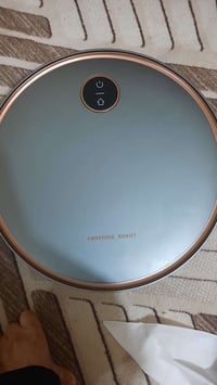 للبيع • مكنسة كهربائية