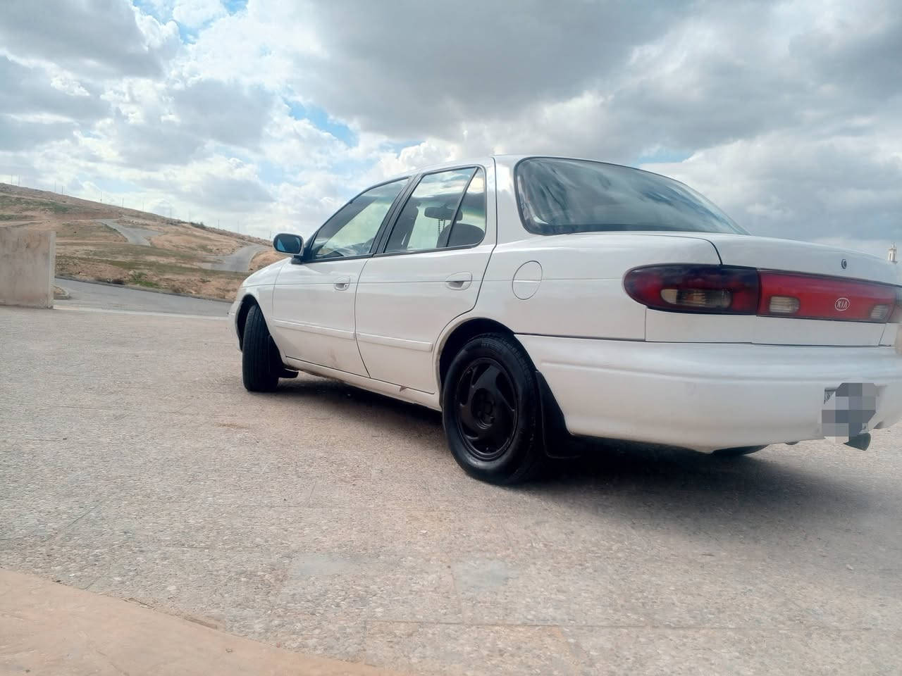 المزيونة للبيع ...
قبل ما ترن في سيفيا ب الف والنضيف سعرو فيه 

سيفيا 95 ترخيص سنة 

ماتور سنقل جير عادي 

كوشوك وكالة 

غرفة شركة 

دهان جديد 

نفض ميكانيك بالكامل مكلفة أكثر من 600  

سيارة بالكرتونة بالصلاة عالنبي 

بتمشي 280 بالتنكة 

الفحص ...

مضروب 

ضربة راسية 

جيدين خلفي 

مطلوب 1750 والشرا بنقصرش معو 

الزرقاء


**إذا كنت صاحب هذا الإعلان وتريد حذفه لأي سبب، رجاءا أرسل رسالة إلى الدعم الفني**