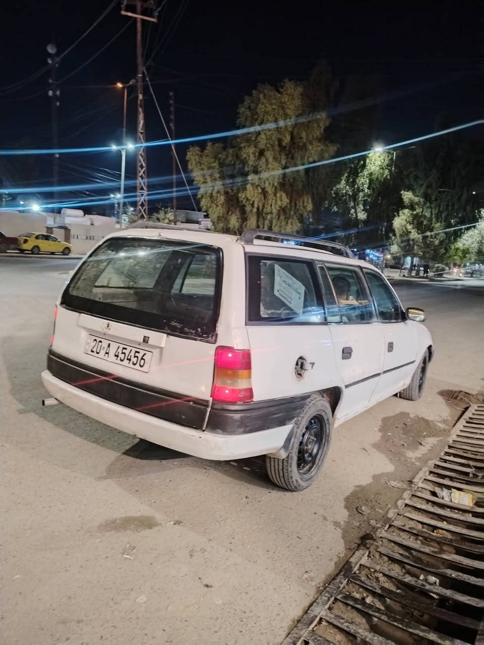 استرا للبيع موديل 1995 رقم انكليزي شرط التحويل بيها ظربه بجيهت اليمين السعر 25(***********)
