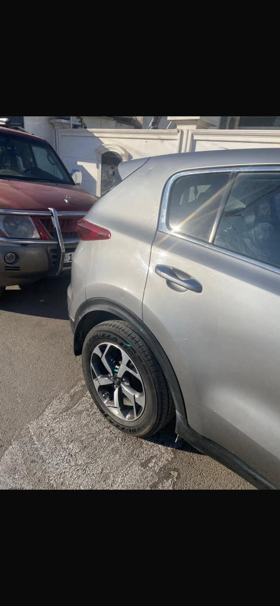 سبورتج 2020 امريكية حادثهه مثل ماموضح بالصور والسونار موجود مواصفات عادية السعر 137 
***********
