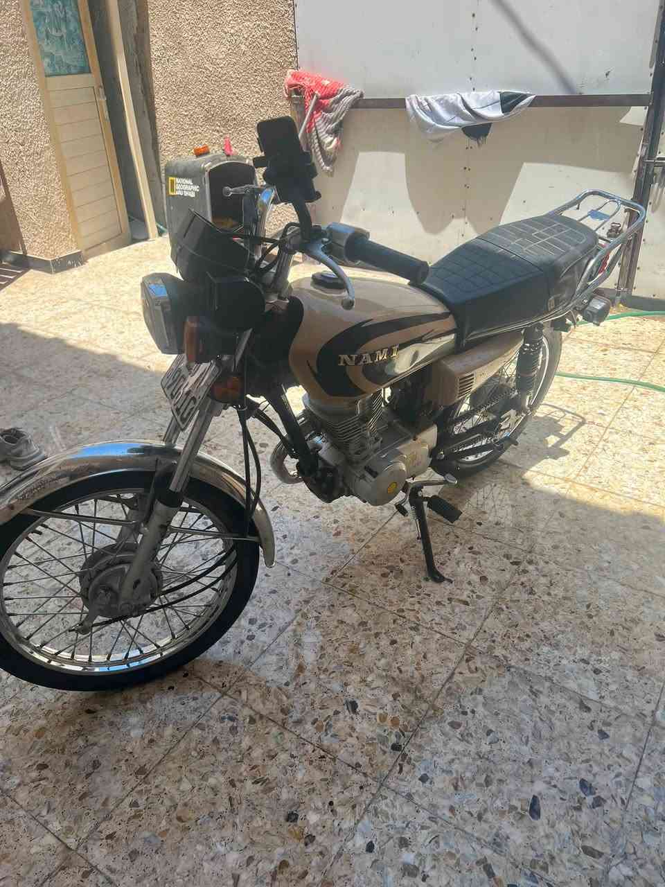 السلام عليكم
دراجة نامة 4 كير رقم نجف مشروع وطني رقم انكليزي مكاني بغداد يمي تتحول ، سنوية جديده 2026 لحد سنة 2030 تجي كبل تحول باسمك 
والدراجة كدامكم هندر واحد وخير من الله رايده ب1600 وبيه مجال عنواني بغداد الامين شارع النواب 
رقمي واتساب ما اتواجد على فيس 
***********
