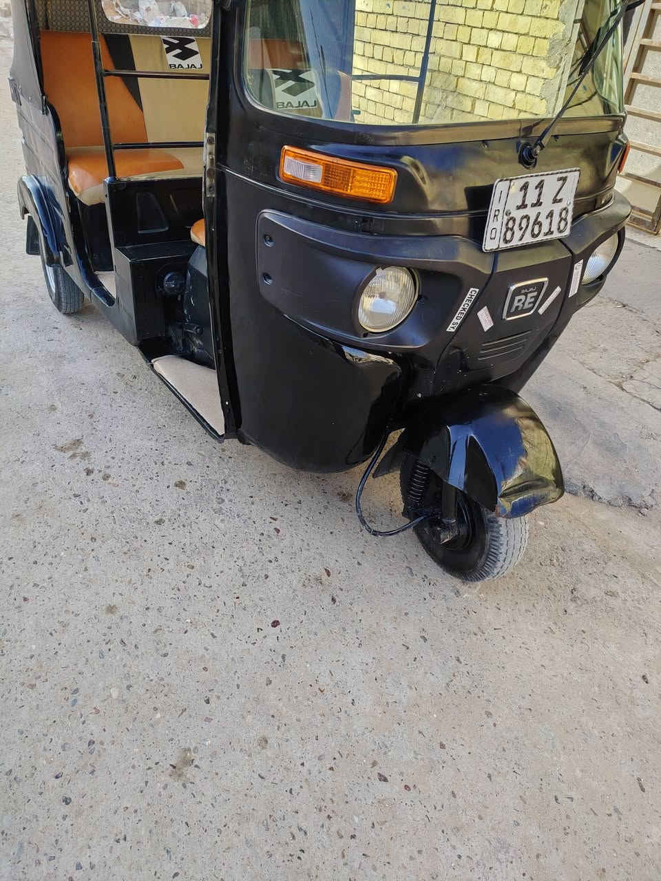 سلام عليكم تكتك موديل ١٩ للبيع عبيدي الرئاسه شارع 20 قاع ابو علي الدراجي ***********
