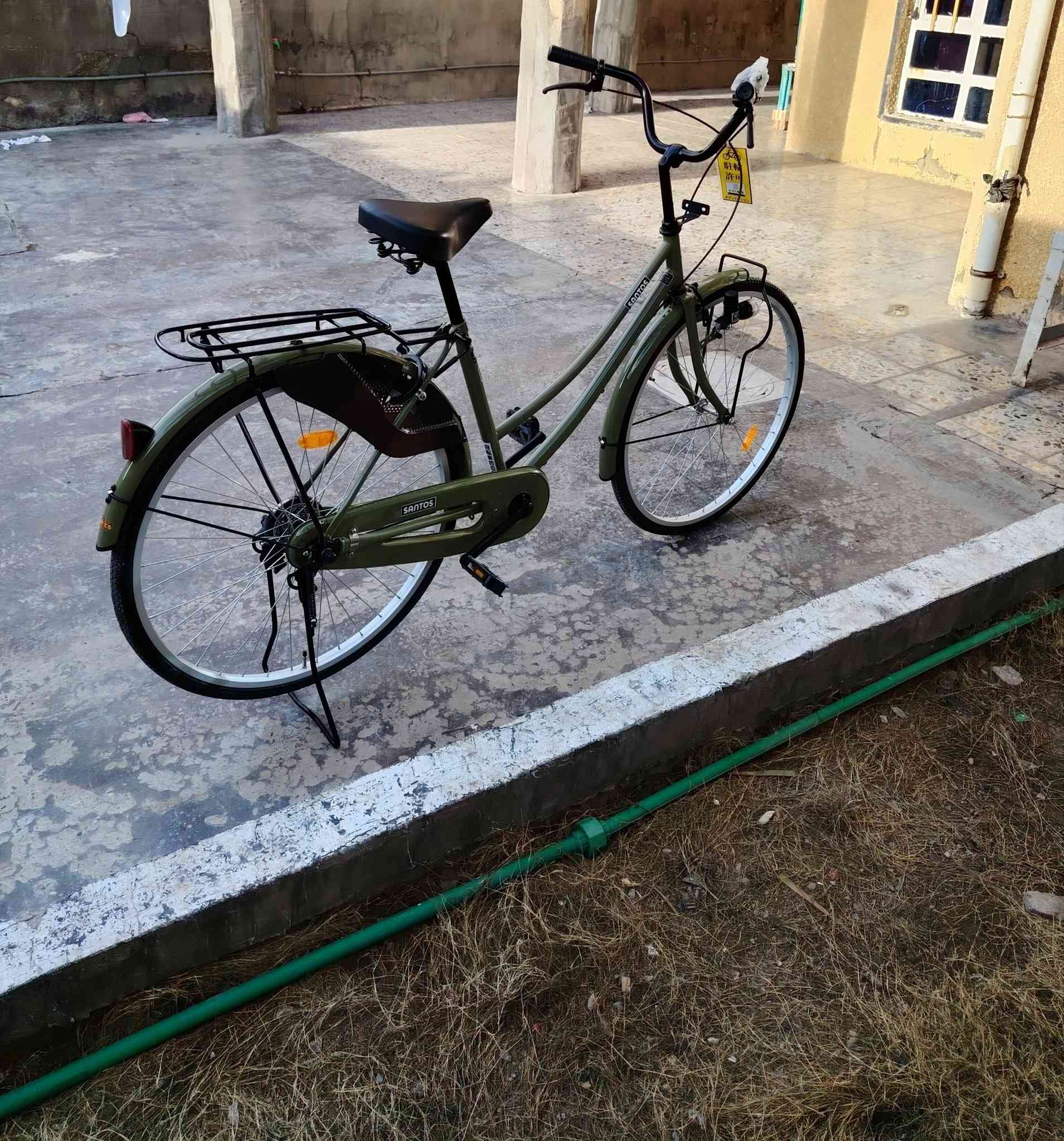 السلام عليكم  باسكل للبيع  موديل 2022جديد ماصارلي شهر من نزلته شركه سانتوس العنوان بغداد الرقم  واتساب***********
