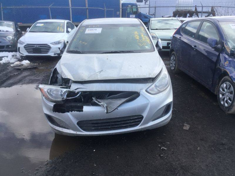 للبيع او مراوس بصول او سيارة عاليه
اكسنت امريكي هاج باك 2016
بدون تبديل بدون ايرباگ بدون صبغ 
ضرر خفيف جدا موجودة بالمنشور
بيها رصعه صغيرة بالتكمه اثناء التحميل من امريكا 
ما بيها حادث بالعراق فقط حادث اميركا
مكينة 1600 كفالة ( بدون تبخير ولا تنقيص ولا دوانز )
كير تبريد تدفئة كفالة
السيارة باسمي
استعمال شخصي و نظيفة جدا كشر و غرفة
رقم بابل مكانها بابل
اراوس بصول 23 او 24 او سيارة عالية وتاخذ الفرق نقدي وبالدولار 💵 

خاص او واتساب

***********
