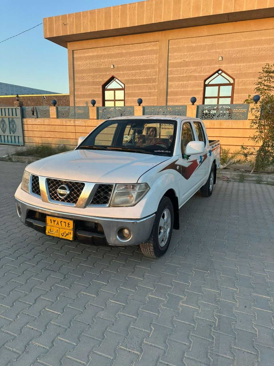 سلام عليكم للبيع فقط نيفاره مديل 2013بلاديه كير محرك حداديه بدي كفاله لا ضربه لا صبغ لا تبديل سعر ١٠٥وبيه مجال رقم اربيل تحويل او وكاله مضمونه مكان السياره نجف رقم الهاتف ***********
