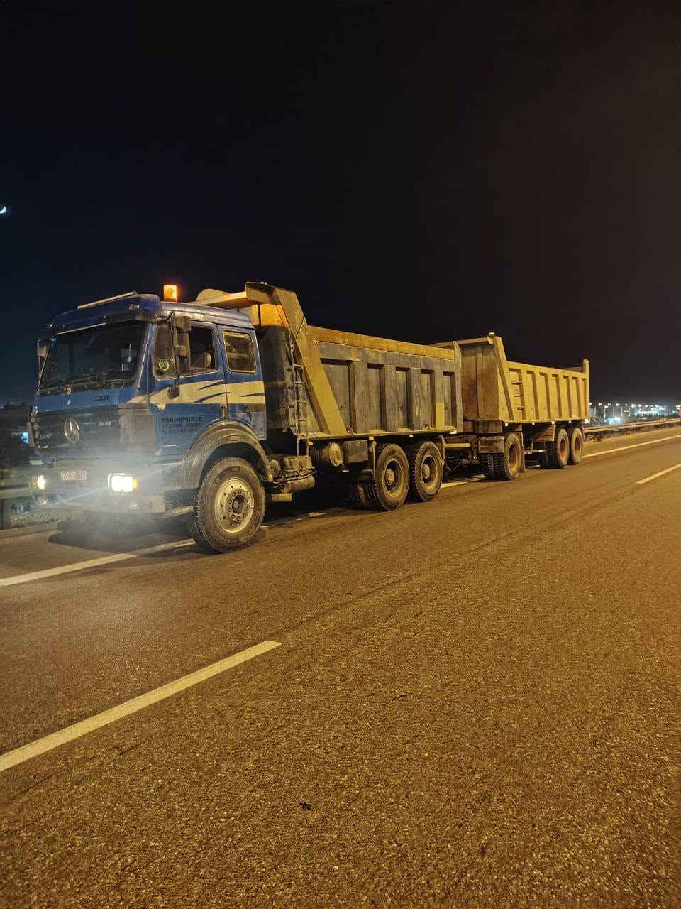 البي موديل95محرك44 جيف كير180 فافون تخم تاير  قاطره اومقطوره راس وعربانه27طن السعر425 بيها مجال ***********
