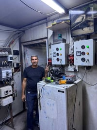 اخوان اصحاب المولدات ال مابيه بروتكشن ولا سبيد  ترى انت كاعد تخصر وقود...