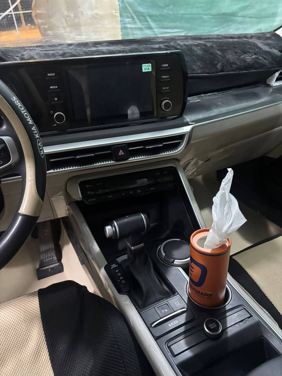السلام عليكم K5 2023 خليجي
• تشغيل بصمة

• دخول ذكي

• تشغيل عن بعد

• مقاعد جلد

• تحكم استيرن

• حساسات

• مثبت سرعة

LED اضاءه •

مانع انزلاق حساسات اطار

.هاند بريك رجل

ABS نضام •

• شاشه اعطال

• ويل كب كروم

•مقعد السائق كهربائي

• نضام قياده أيكو + سبورت +سمارت +نورمال

•اوتو بريك

• تدعم نظام الكار بلي

aux + usb + بلوتوث •

محرك 2000دوش المرغوب

ماشيه 20 الف

سياره باسمي تحويل ثاني يوم رقم بصرة

السعر 208

‭0771 833 5790‬
