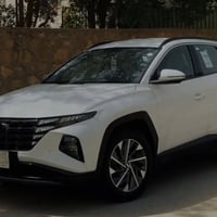 توسان مديل 22 لا صبغ ولا حادث كل نقص مابيه سعره 200 07729176900