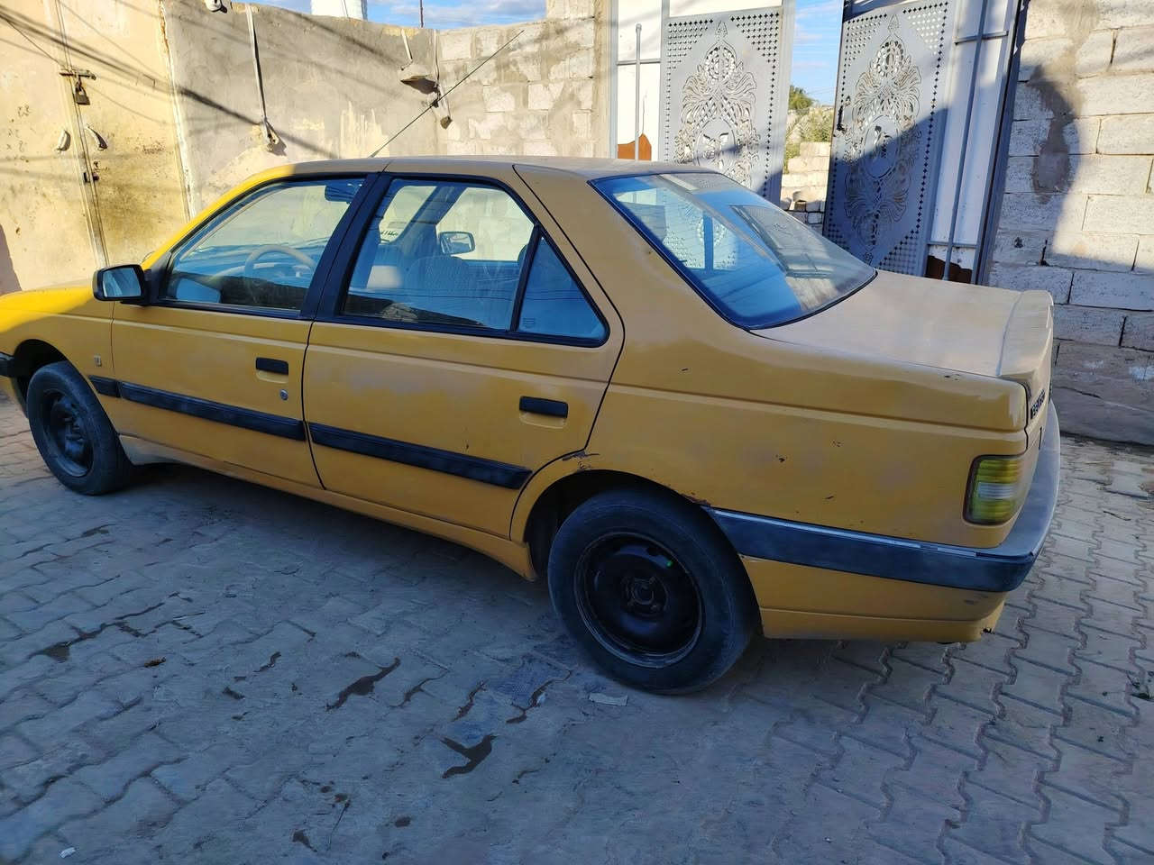 سلام عليكم أكد ٢٠١٦مكفوله من ضربه وصبغ  وهيئه وغرامات من كلشي مكفوله***********
