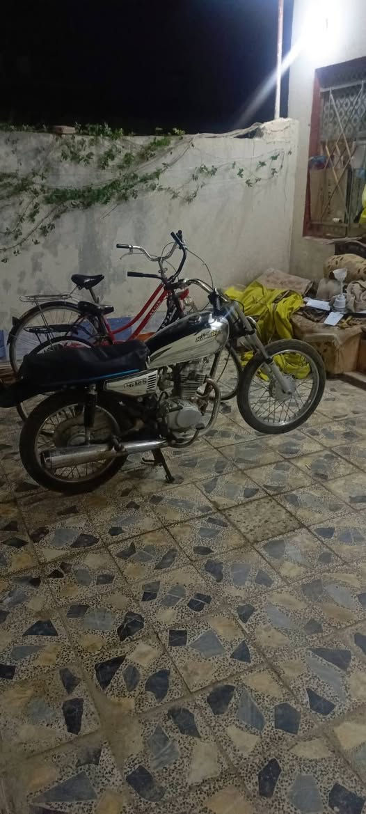 سلام عليكم درجة لبيع تعمير 23 مكينه متياز مفتوحه ولفات فقط شديت ولفات انتنس صفر واحد  دراجه كلك كلك مو اوراق سعر 400قفل ربع ماينزل مكان ناصريه قضاء الغراف تواصل خاص


**إذا كنت صاحب هذا الإعلان وتريد حذفه لأي سبب، رجاءا أرسل رسالة إلى الدعم الفني**