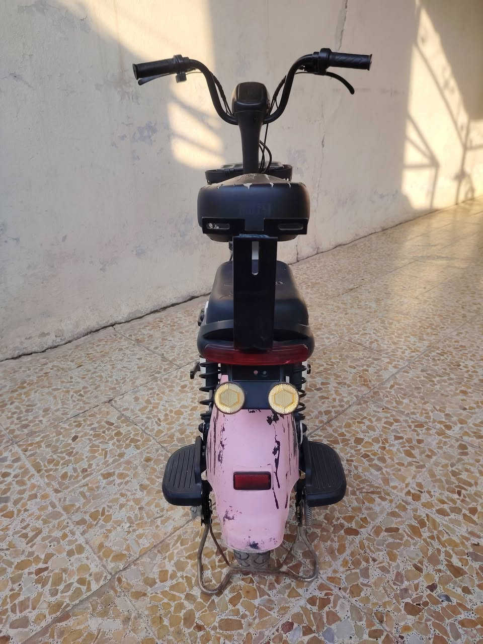 سلام عليكم ورحمه الله وبركاته
دراجه شحن نوعيه سبورت
عدد البطاريات 4 دبل جدد شرط
ليت +بك ليت +هورن =كل شغال شرط فول
السعر (200) الف
مكاني #الموصل اليرموك قرب الحديقة
رقم الهاتف للتواصل (***********)
