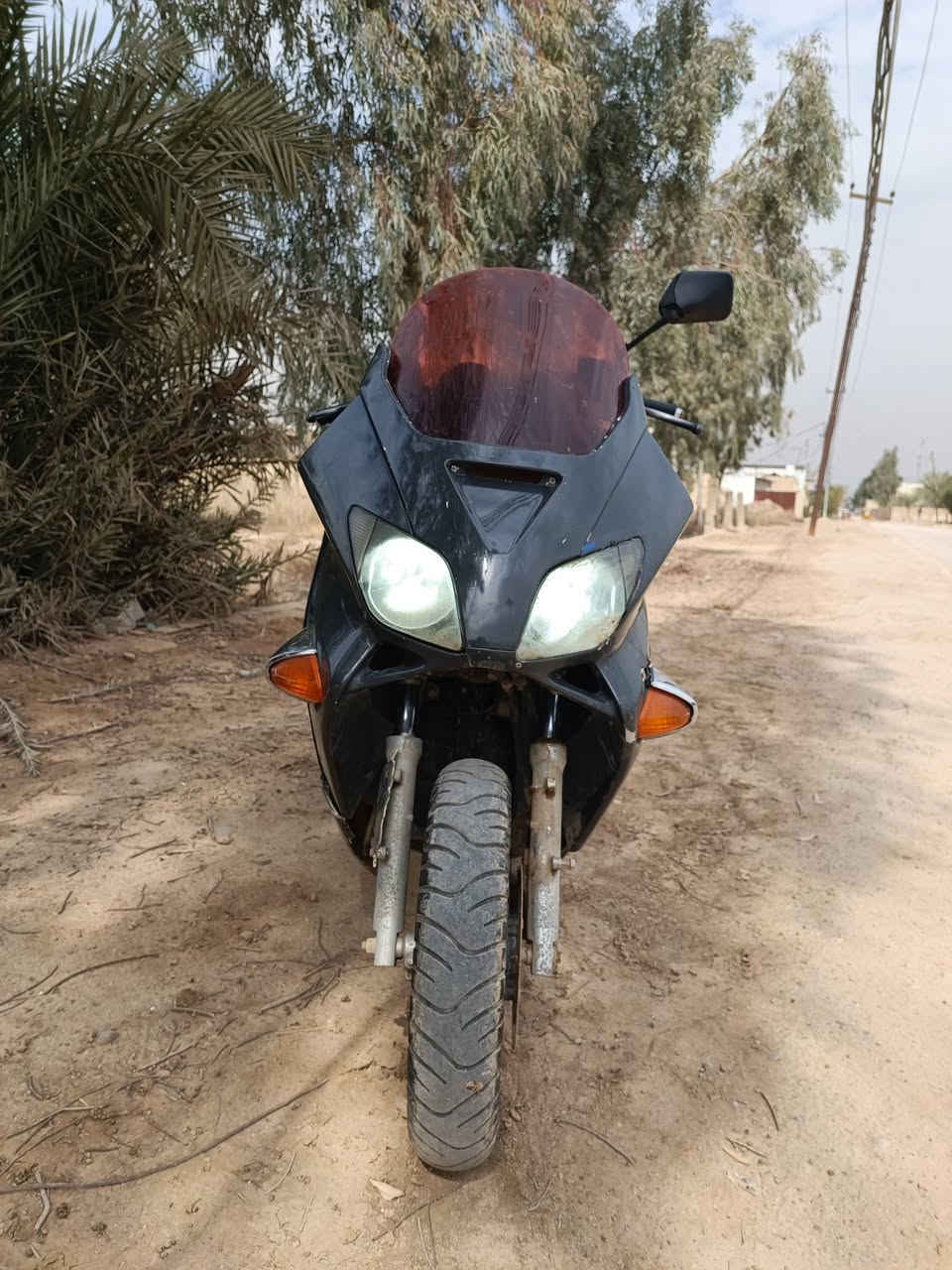 السلام عليكم اخوان
فورزة 0.6 للبيع مكينة 250cc دراجة خير من الله مكينة وكهربائيات كلها شغالة نكرة سلف باي وقت/ لايتات ليد/ الناصي اصفر /والعالي ابيض ثلجي /ستاند حساس/ دبل تايرات جدد/ باتري جديد / بس دبلها الامامي شويه تعبان + ترتيب للكفرات فقط
 
السعر 400 / مكاني بغداد ناحية الوحدة 
للتواصل / ***********
