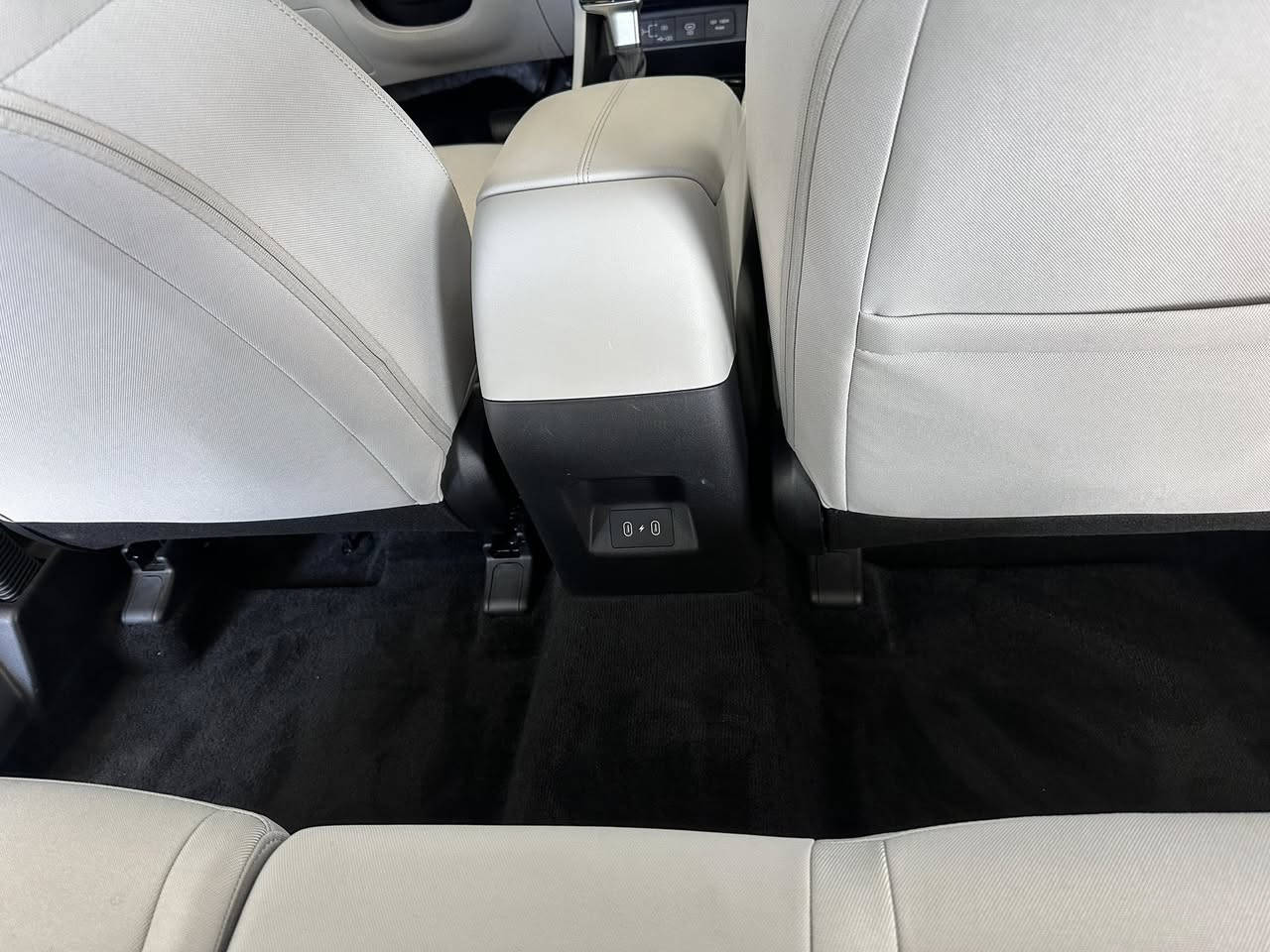 ‏سلام عليكم عندي توسان موديل 25 للبيع السيارة موجودة￼ بغداد الدورة سعر السيارة 200$￼ ￼ الاستفسار عن الرقم ***********￼
