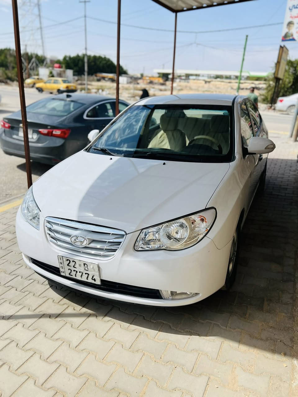 سلام عليكم
مديل 2011 بيها قطعتين بدون دواخل معروضة 110 وبيها مجال ***********
