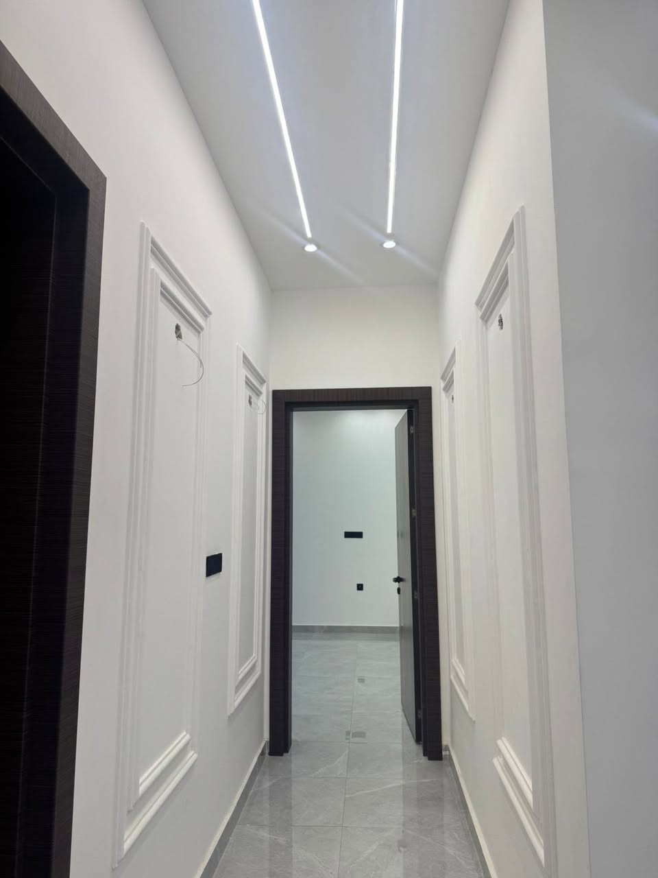 عـرض رقم (24)  

🏠 دار حـــديث "طابو زراعي 25 " 

🔹 المساحـــــة 300 مــتر 
🔹 الواجــــــهة 15متـــر 
🔹 الــــــــــنزال 20 مـتر 

🔹طابــقــــــين 
🔹 عدد الغرف 4 " 
🔹مـع الملحقات والخدمات 

🔹 الموقع  زويـــر - شارع الغسل العام 

لمعـرفة السـعر يـرجى ترگ كلمة (الســــعر) وسيتم الرد عليك بأسرع وقت  

 او الاتصـال علــى الارقــــــــام 
*********** المحامي علي الشرفـه 
*********** ســـيد حسنــين 
***********  ســــيد مـرتـضى 
او زيارة مكتبنا الكائن 
في الحلـة  شارع 40 - بنـاية حلويات السمؤال
