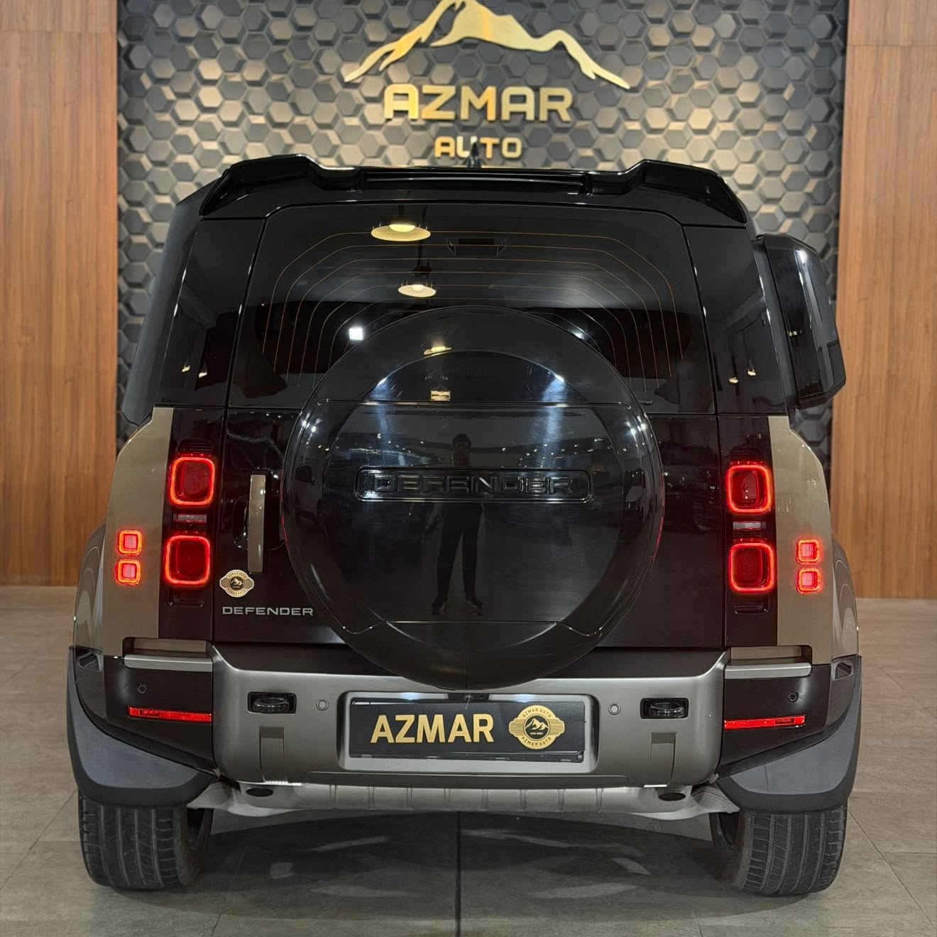 Range Rover
DEFENDER P400
‎ديفندر
موديل:2024
المسافة المقطوعة ،30,000KM
حجم محرك: ٦سلندر
‎تشغيل ،بصمة
ابواب، بصمة
سقف،بانوراما
جكات ، هوأية
كشنات، جلد،تدفئة ،تبريد ،خزن،كهربائية
رادار،امامي 
رادار،خلفي
حساسا،امامي ،خلفي
سيستم سماعة،meridian 
شحن،وايلس
كاميرات ,360درجة
,,,
سعر : 740$ ورقة
للاستفسار : ***********
العنوان : السليمانية المعارض الجديدة شركة ازمر اوتو معرض رقم ٣٤
