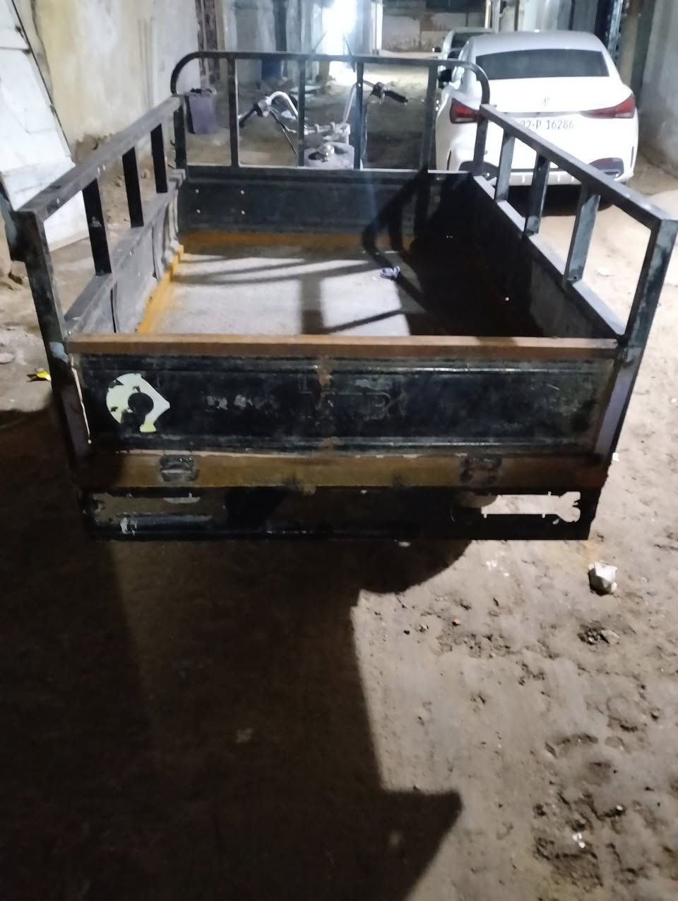 سلام عليكم ستوته للبيع جاهزه للعمل محرك وكيربوكس ودبلات صار شهر من شديتهن جدد والبدي تسكام جديد اني مكلف بل نشر هذا رقم راعيها وتصل ***********
