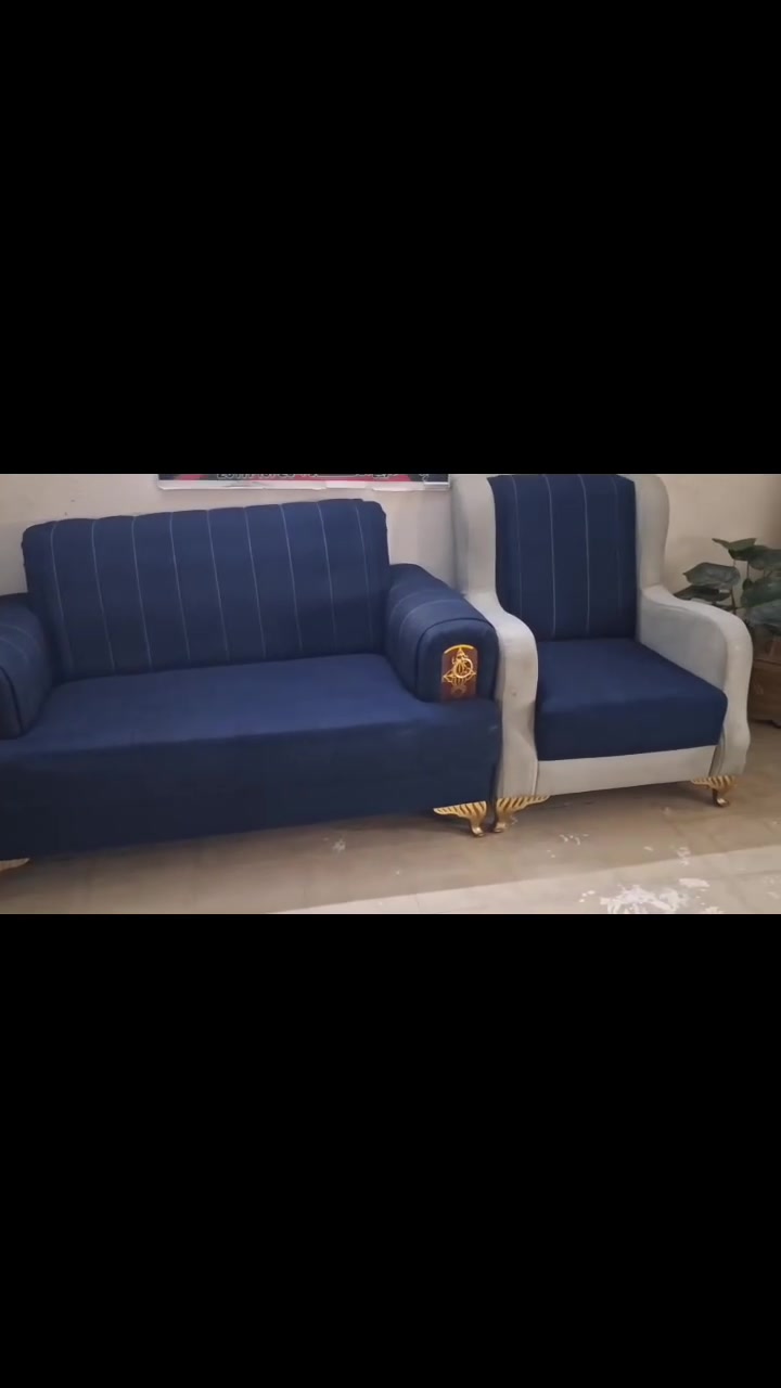 السلام عليكم تخم لبيع نضيف كلش السعر ٤٠٠ وبي مجال الستفسار ***********
