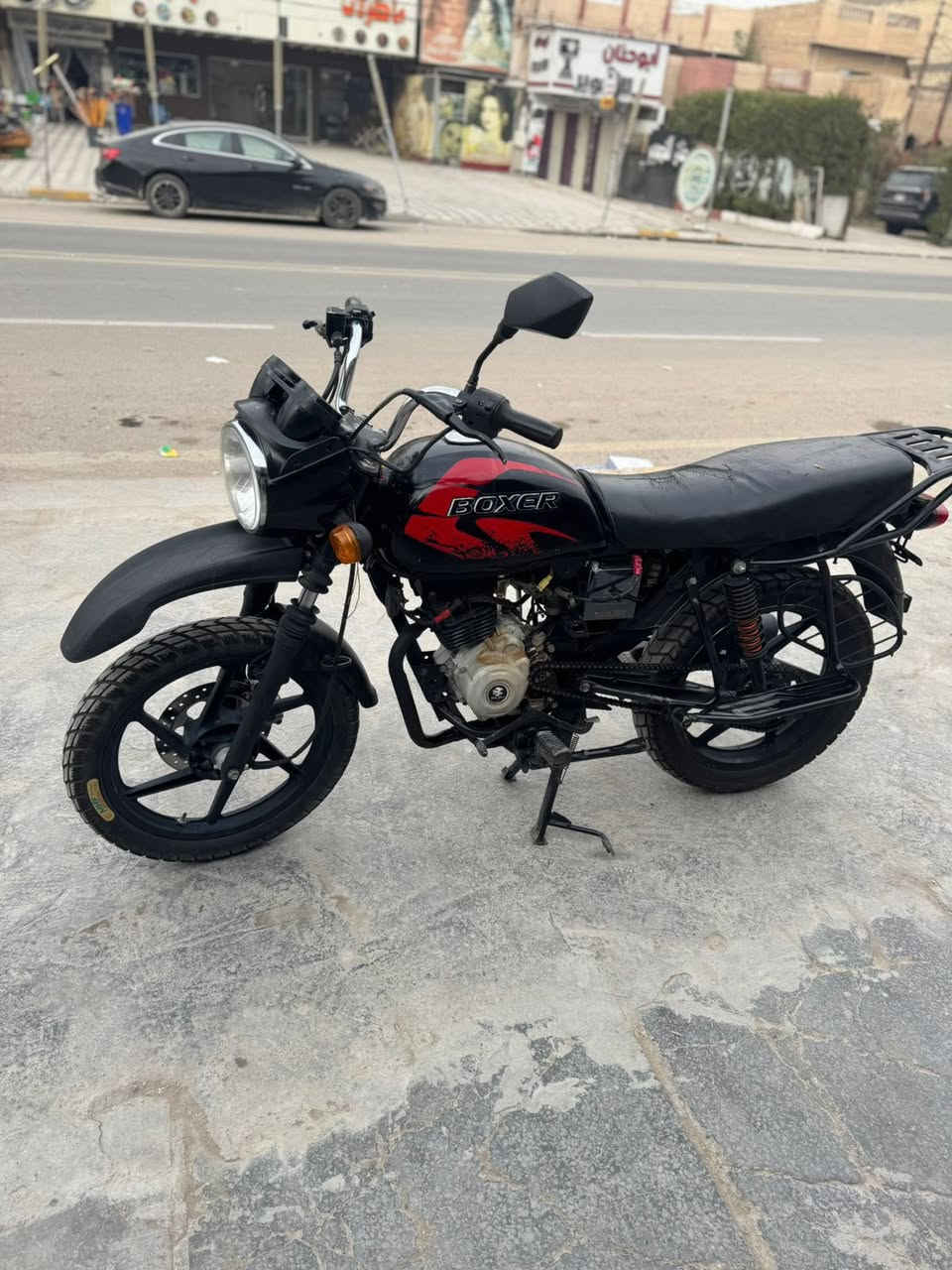 بوكسر
موديل 21 
نضافه 90‎%‎
بدون اوراق (مكفوله من السرقه)
مكينه مفتوحه 
صارلها 5 سنوات عندي 
ما مشتغله توصيل 
سعرها 750 الف 
مكاني الغراليه شارع المركز
‭0776 242 5000
