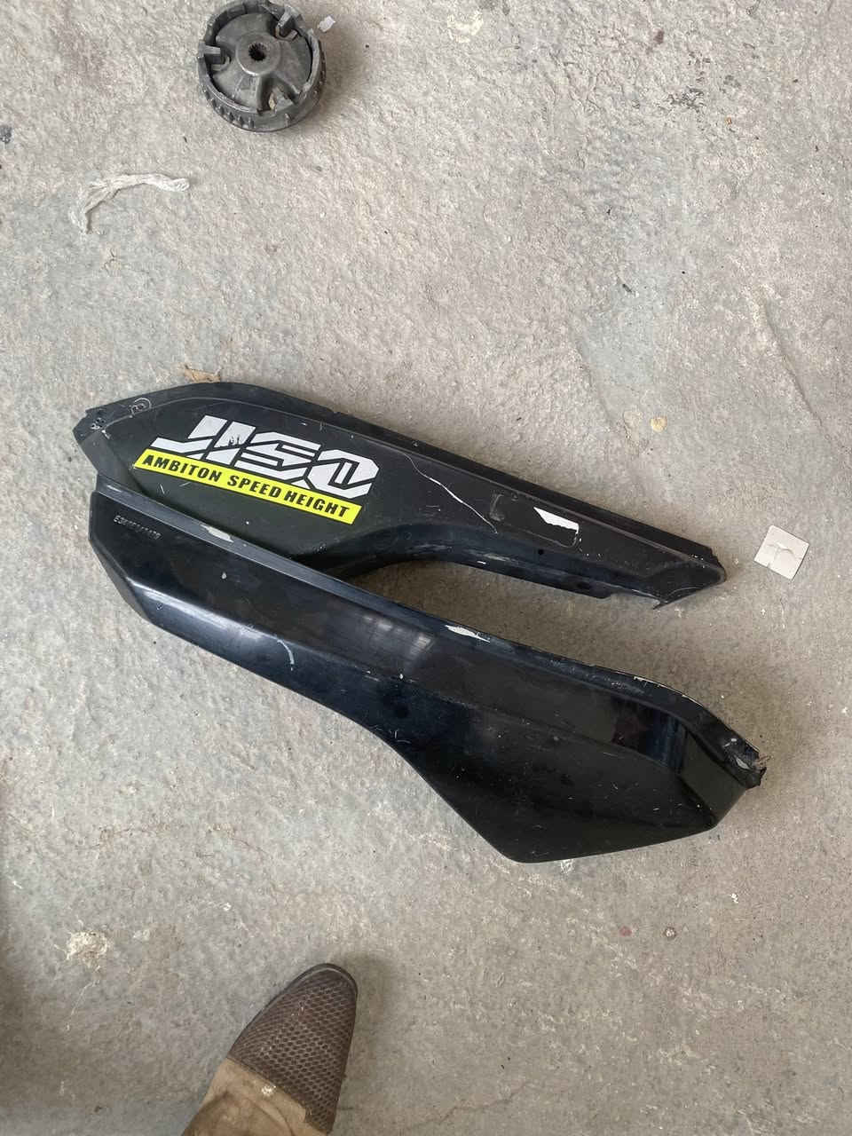 جاي اصفي راسلني بخدمتك ***********
