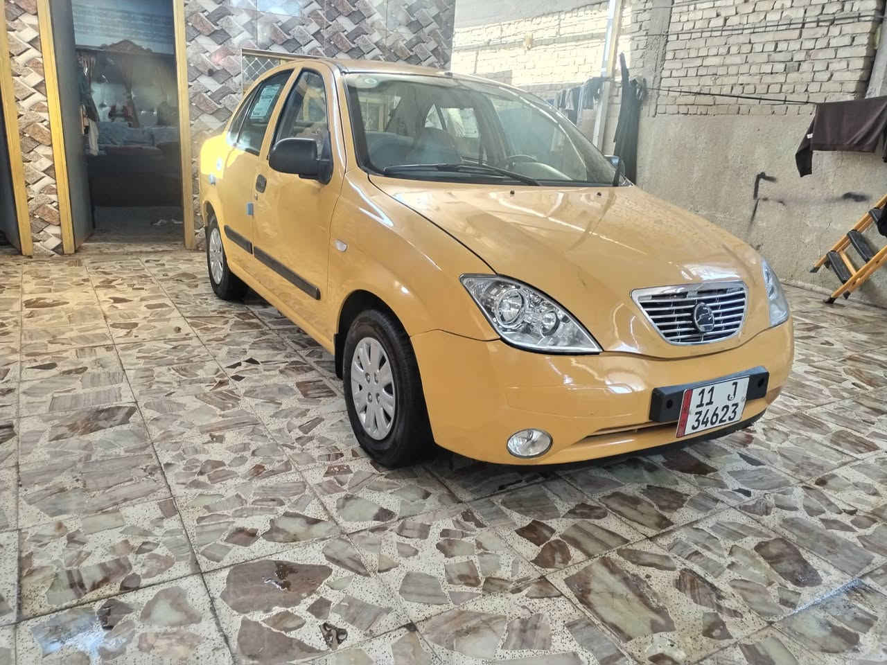 السلام عليكم اخوان طيبه موديل ٢٠١٥ رقم بغداد راعيها بكربلاء مصفره هئيه وغرامات بيها نص باب السايق صبغ فقط السياره تخم تاير حداديه جديده تبريد تاتفئه شغاله عنواني كربلاء طويريج السعر ٤٢ وبيها مجال ***********
