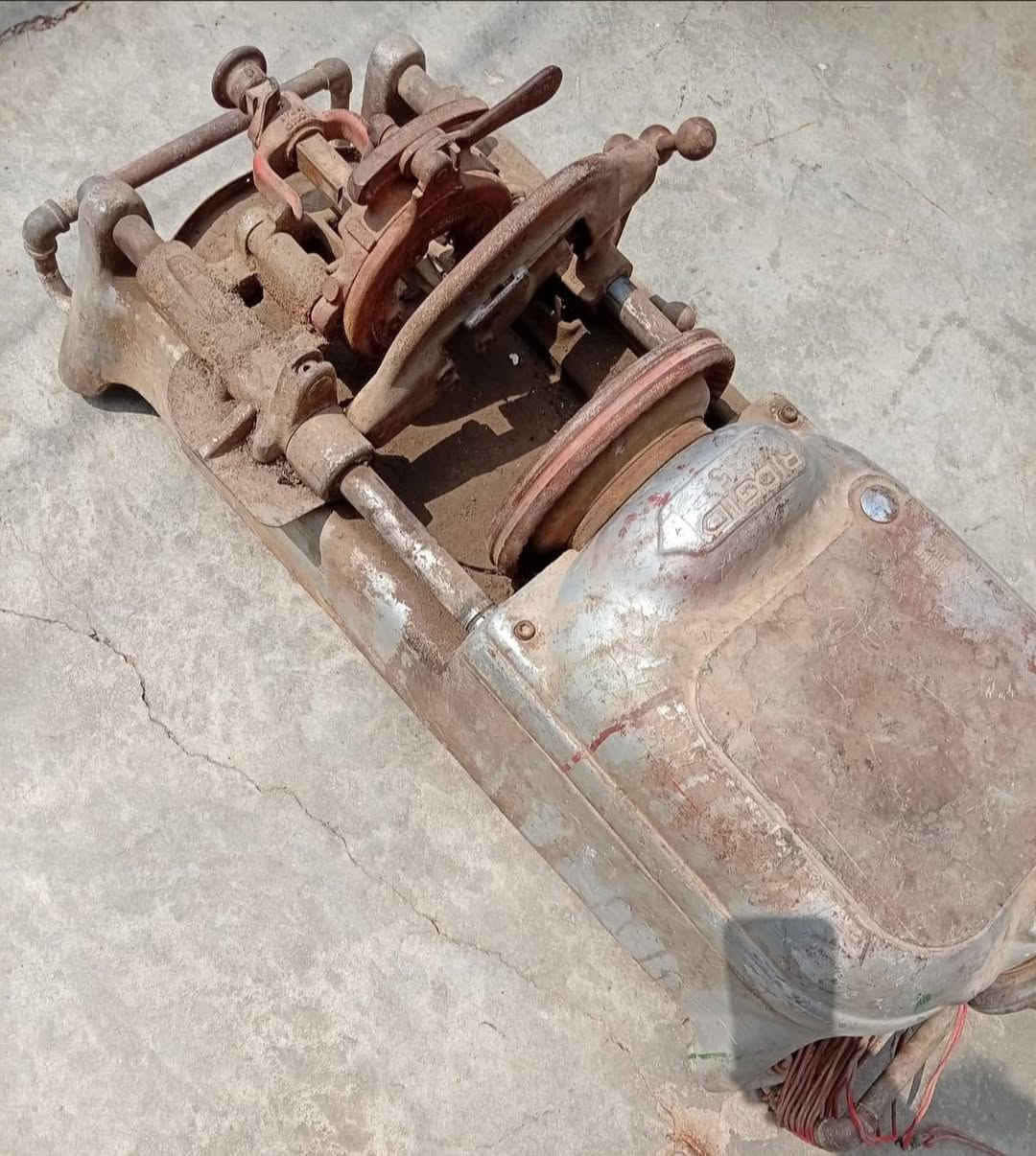 مكينة تسنين نوع ريجيد بالجيكيا نقص ماطور سعرة 250 الف عنوان كركوك  ***********
