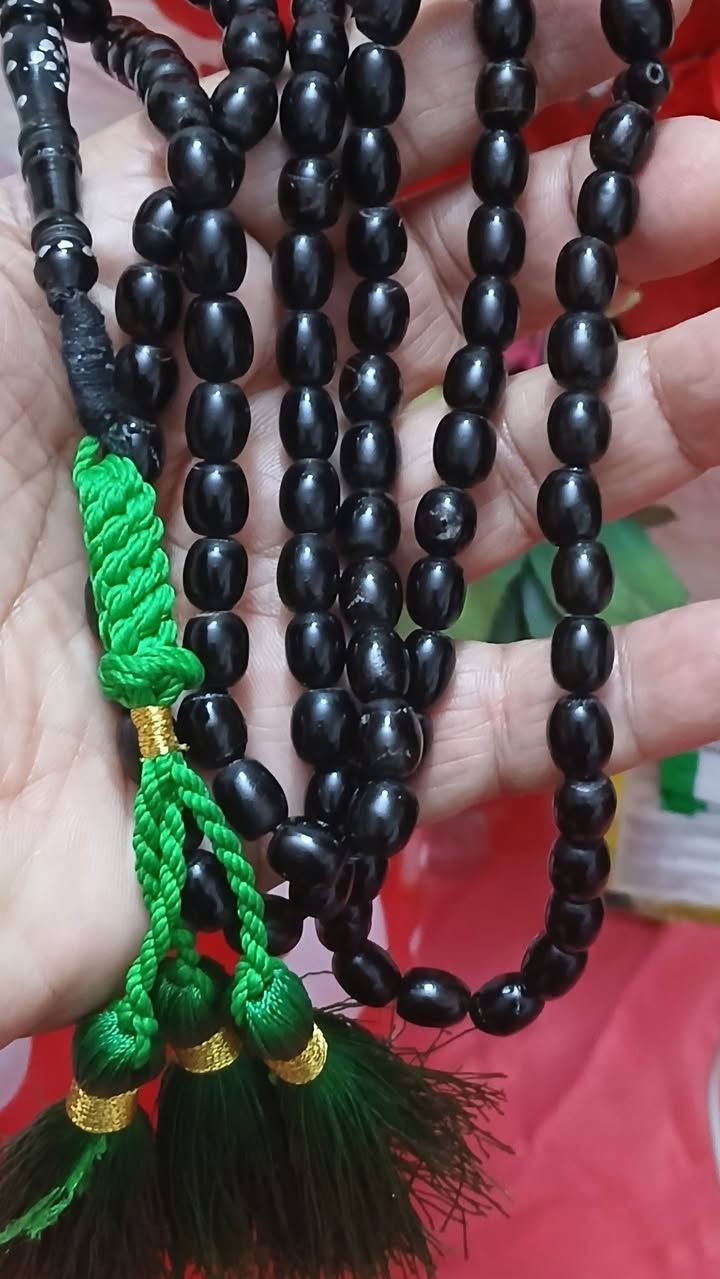 اللهم صل على محمد وآل محمد
سبحه يسر ١٠١ حبه قديمة واصليه نظافة ١٠٠/١٠٠ قطعه وحده استعمال جدا قليل للبيع مكاني بغداد


**إذا كنت صاحب هذا الإعلان وتريد حذفه لأي سبب، رجاءا أرسل رسالة إلى الدعم الفني**