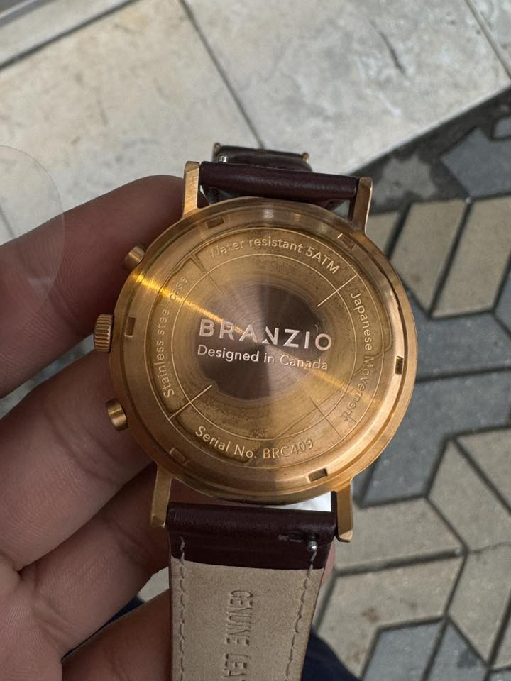 ساعه اصلي من شركة BRANZIO الكنديه
مكاني بغداد الشعله لايوجد عندي توصيل  سعرها قفل ٦٠ الف 
***********
