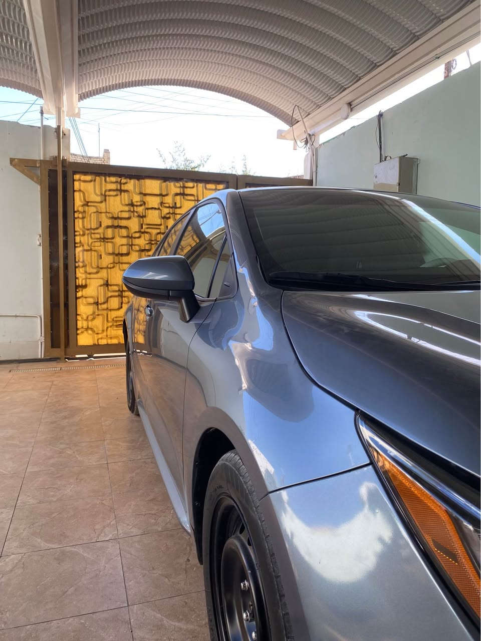 سلام عليكم
تيوتا كورلا للبيع 
مديل 2025 
وارد سياره امريكي 
حادث سياره فقط بنيد لا شواطي لا لغود كلشي مكفول بس بنيد 
مواصفات Le
شاشه 
كامره 
اوتو هولد
سايد بريك كهربائي 
شاشه تدعم كار بلي 
لايت زنون ابيض عالي ناصي 
رادار امامي
تحديد مسار 
قياده ذاتيه 
دواخل سياره اوف وايت 
ممشى السياره 8000 الف بعده زيرو 
مكان السياره البصره معقل
سعر 163 وبيه مجال 
*********** Singapore
