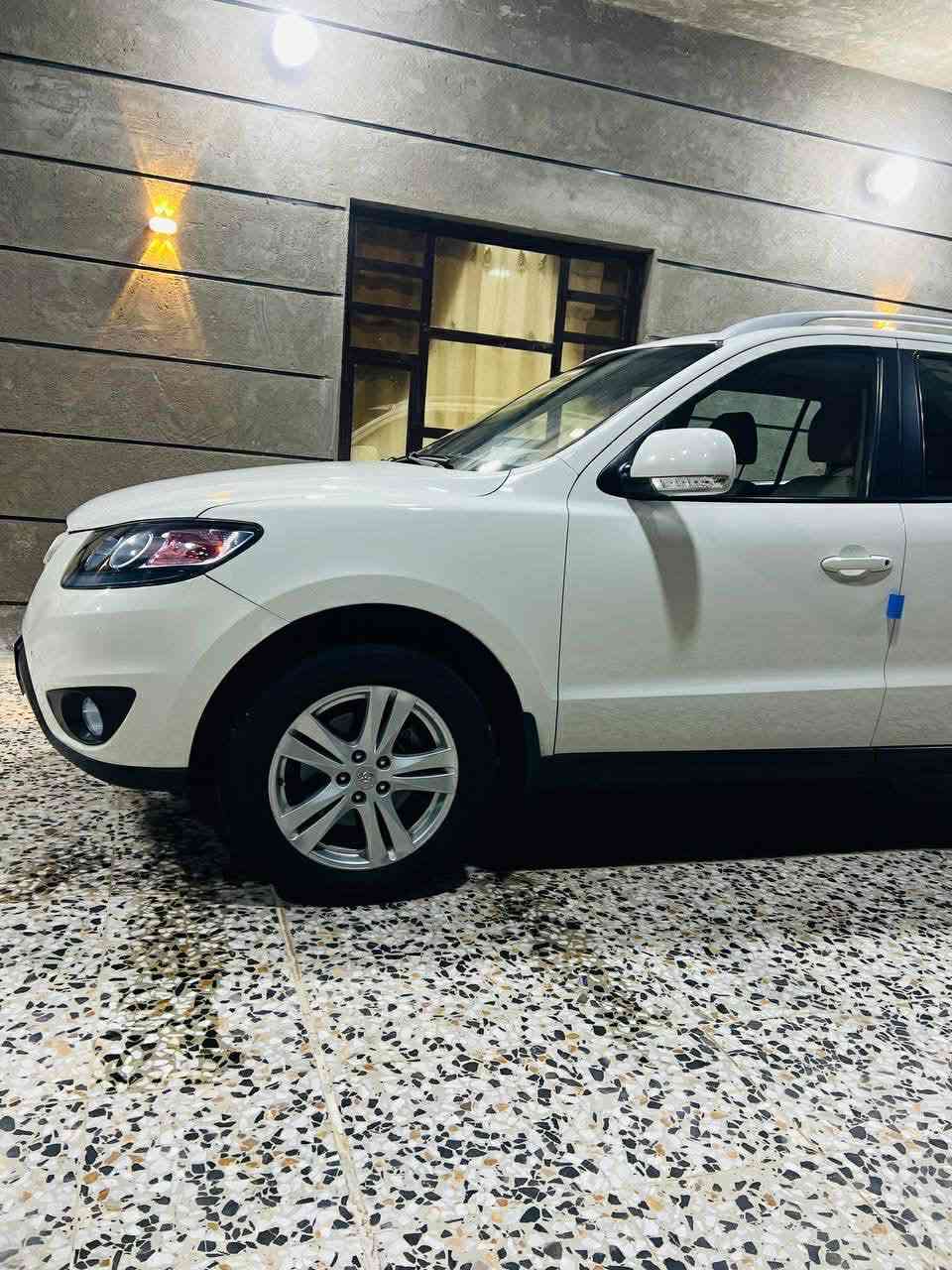 اسلام عليكم سنتافي موديل 2011 شركه العامه 6سلندر 7راكب سياره كفاله من صبغ بيها بارد براس لبنيد قليل سعر 165 /***********
مكان بغداد التاجي
